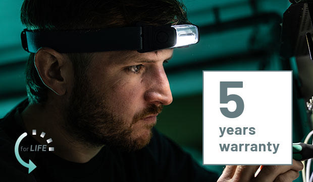 (D) 5 year warranty de