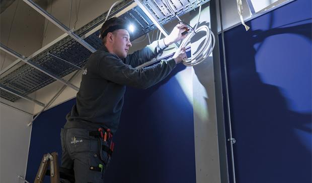 #11 LED-Stirnlampen mit Sensorsystem